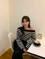 ソバーショップ ストライプ ニット