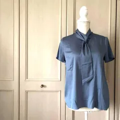 50 UNTITLED アンタイトル ボウタイ ブラウス シャツ ブルー 青 無地 半袖 お呼ばれ デート オフィスカジュアル 食事会 可愛い お出かけ 上品