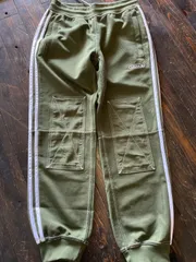 adidas（アディダス） トラックパンツ／ジョガーパンツ