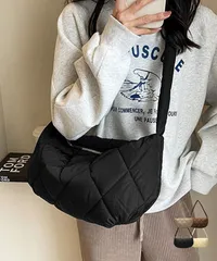 キルティングショルダーバッグ 斜めがけ鞄