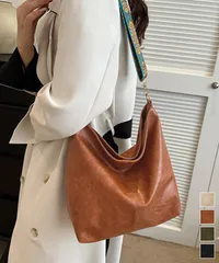 ショルダーバッグ PUレザー 軽量鞄　レディース 斜め掛けバッグ カジュアル