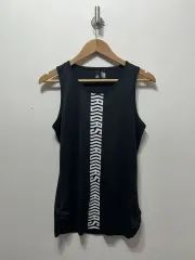 アディダス ブラック ランニング ノースリーブ Tシャツ XS