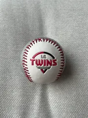 LG TWINS 新ロゴ 陰刻 シルバー ツートン ロゴボール