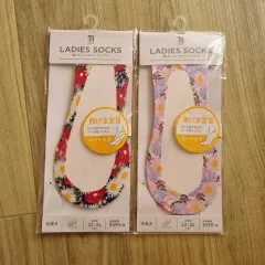 日本 Seven ELEVEN レディース フラワー カバーソックス靴下 22-24cm 2足まとめ