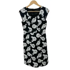 LAURAASHLEY(ローラアシュレイ) ワンピース サイズ7 S レディース - 黒×白 クルーネック/ノースリーブ/ロング/花柄