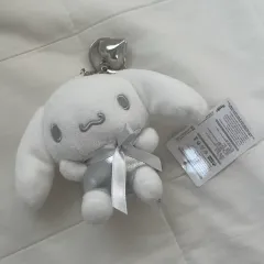 新品 正規品 サンリオ シナモロール キーホルダー ぬいぐるみ ハローキティ クロミ