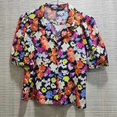 ザラ 花柄 パフスリーブ シャツ