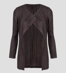 2026年最新】pleats please mellowの人気アイテム - メルカリ