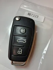 YU7223 ランプ点灯 アウディ純正 キーレス リモコン スマートキー A3 A6 A4 アバント A8等 3ボタンのサムネイル