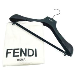 PRADA 木製ハンガー ダークブラウン - メルカリ