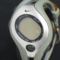 Nike デジタル腕時計 100m防水 35lap - メルカリ
