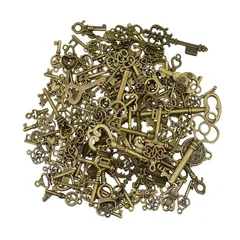 キー チャーム 約125個 鍵 ブロンズ 青銅色 ハンドメイド DIY手作りアクセサリー アンティーク チャームパーツ メタルチャーム 金属 刺繍入り 古い鍵 写真?影 宝探し 人気