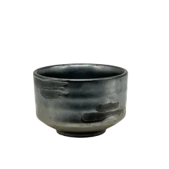 和心　黒釉(黒刷毛目)　抹茶碗