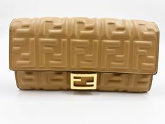 【極美品・付属品完備✨】フェンディ バケット 長財布 キャメル エンボス 金具 極美品・付属品完備✨】フェンディ バケット 長財布 キャメル エンボス
