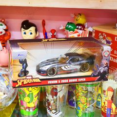 1/24 ダイキャスト ミニカー [スパイダーマン ヴェノム & 2008 DODGE
