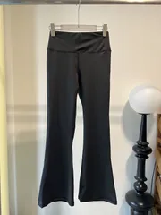 フレアヨガパンツ -