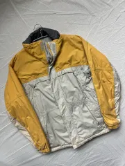 ナイキ ACG ウィンドブレーカー