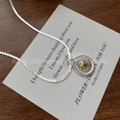 ネックレス ペンダント シルバーカラー 銀色 メダル風 可愛い 個性的 レディース ジュエリー 大人かわいい デイリー ガーリー フェミニン イベント パーティー