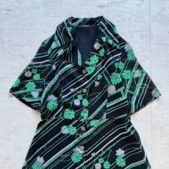 昭和レトロ 花柄 ワンピース 黒×グリーン 半袖 ロング丈 個性的デザインJ2
