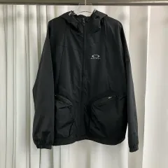 パレス x オークリー ニトロフューエル ウィンドブレーカー XL (タグ付き)