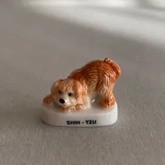 シーズーのフェーブ／犬／動物／わんこ／フランス雑貨／陶器ミニチュア／ブロカント／ヴィンテージ／蚤の市／幸運の小さな陶器