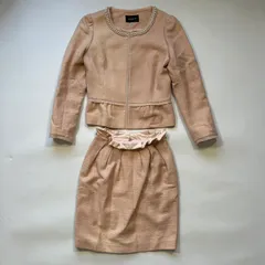 美品 JUSGLITTY ジャスグリッティー セレモニースーツ セットアップ ノーカラー ツイード パール ピンクベージュ コットン リネン 入学式 卒業式 1