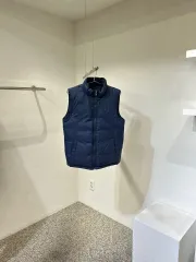 トミーヒルフィガー ダウン ベスト