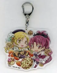 魔法少女まどか☆マギカ10周年 大阪 アクリルキーホルダー 巴マミ 佐倉杏子 中古】キーホルダー 巴マミ＆佐倉杏子 ご当地限定イラスト アクリル