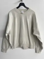 ナイキ ソロ スウッシュ スウェット