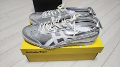 onitsuka tiger オニツカタイガー メキシコ 66 シルバー スニーカー 靴