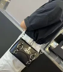 Vivienne Westwood ヴィヴィアン・ウエストウッド レディース ショルダーバッグ クロスバック ミニバック 秋バック