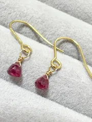 宝石質ルビーAAA　ピアス　サージカル