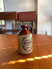W&A Gilbey Limited 陶器製 シェリー樽型容器 - メルカリ