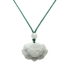 【新品】 [石街] レア翡翠蓮の花彫りひすいジェダイト天然石ペンダント緑紐ネックレス 0