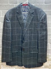 Item thumbnail for item c8268768-c85f-4bf4-a1d3-6e1cc7e70e48