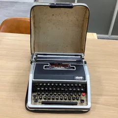 希少品❗️イギリス製　インペリアル　タイプライター　モデル60 アンティーク 希少品❗️イギリス製 インペリアル タイプライター モデル60