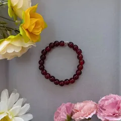 ダークレッドビーズブレスレット（16cm）／ハンドメイド・シンプル・メタルパーツ付き