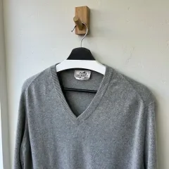 15248 - Hermes カシミア Vネック ニット (カシミア 100%)