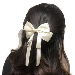 大きめサテンリボンクリップ 上品ツヤ感 ブラック・ホワイト 大人可愛いヘアアクセ