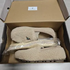 Bearpaw(ベアパウ) シープスキン モカシンシューズ 220 新品