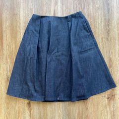 良品】アベニールエトワール ダークブルーデニムフレアスカート ひざ丈 