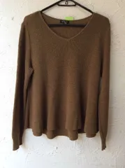 インディヴィ 茶ラメ入りニット V首