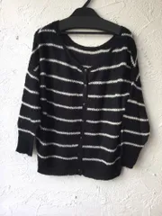 any SiS 黒×白ボーダーニットカーディガン