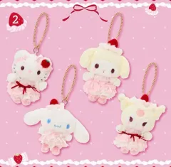 新品未開封 サンリオ ショートケーキ ハローキティ ぬいぐるみ