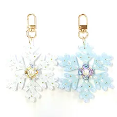 【ハンドメイド】 レジン チャーム クリスマス 雪の結晶　冬