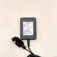 TU-KA SQ3 ガラケー携帯電話本体 ソニー製TH281型 TU-KA SQ3 ガラケー携帯電話本体 ソニー製TH281型