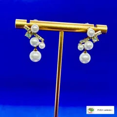 ☆パール ピアス ゆらゆら キラリ 人気 ゴージャス 結婚式 パーティ デート フォーマル 入学式 卒業式 華やか 上品 アクセサリー//P-8