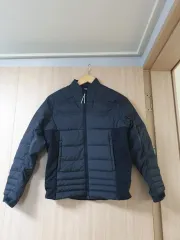 アディダス グースダウン 軽量ダウン