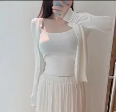 ラウンドネック ニット + カーディガン セット