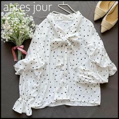 DEPAREILLEデパリエ美品ブラウス美品ライトブルー Precious 